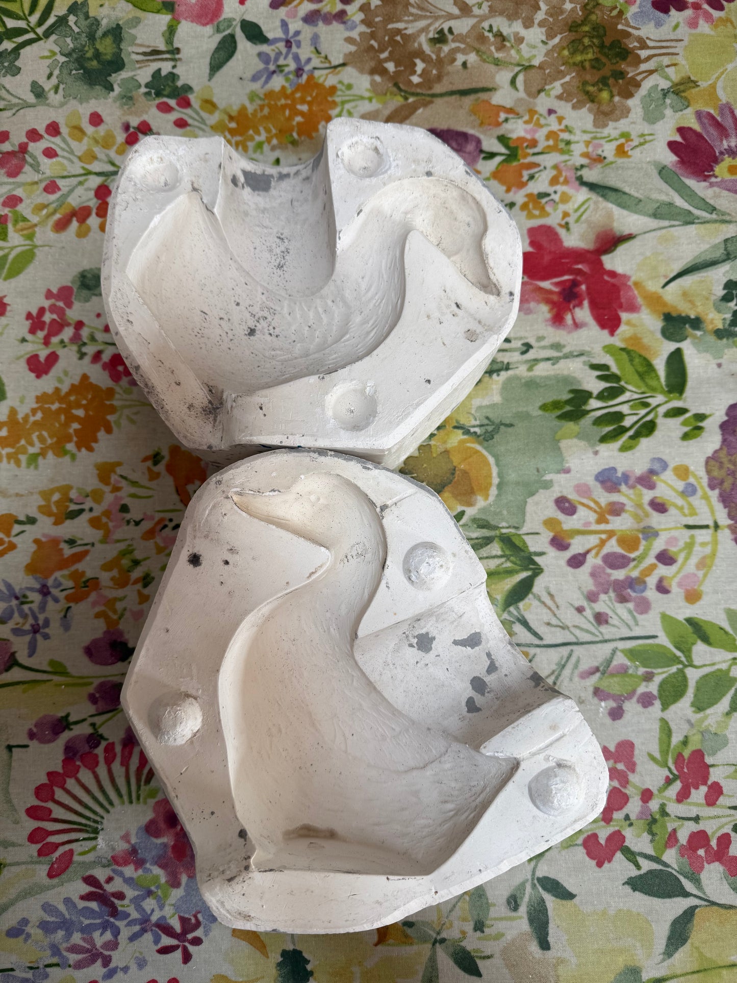 Sitting Duck 15cm High - A0001