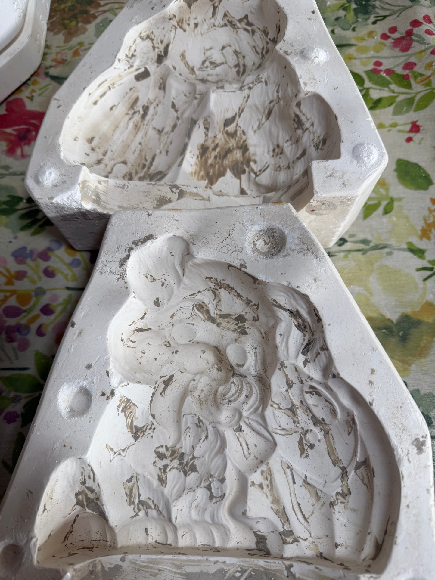 Puppy with Pumpkin 17cm