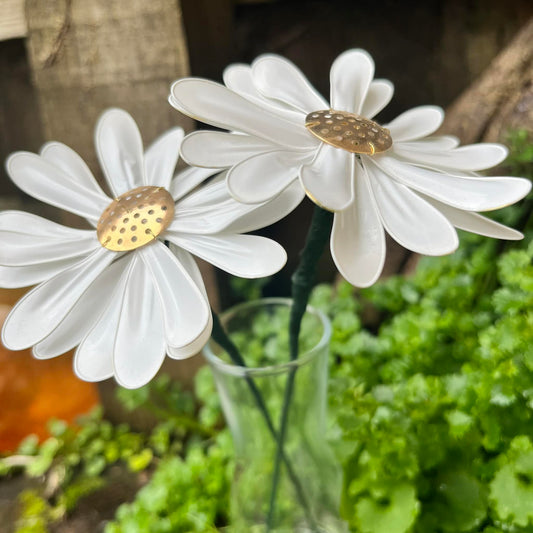 Dip Resin Daisy Workshop l Wedneaday 27th May 10am-12pm